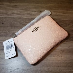 ⚡FLASH SALE⚡🆕️Authentic Coach Corner Zip Wristlet